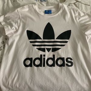 adidas Tops - Oversized shirt adidas Tops - Oversized shirt